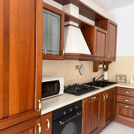 Ad Un Passo Dal - Giardino Privato E Relax Apartment